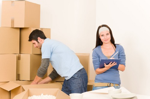 Furniture delivery and removal support in Swiss Cottage