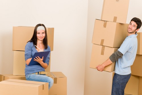 Moving a flat’s belongings with a van in Swiss Cottage area